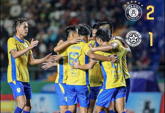 Hình ảnh minh họa quá trình thu thập dữ liệu an toàn của tg88, với các biểu tượng thông tin cá nhân được mã hóa và bảo vệ